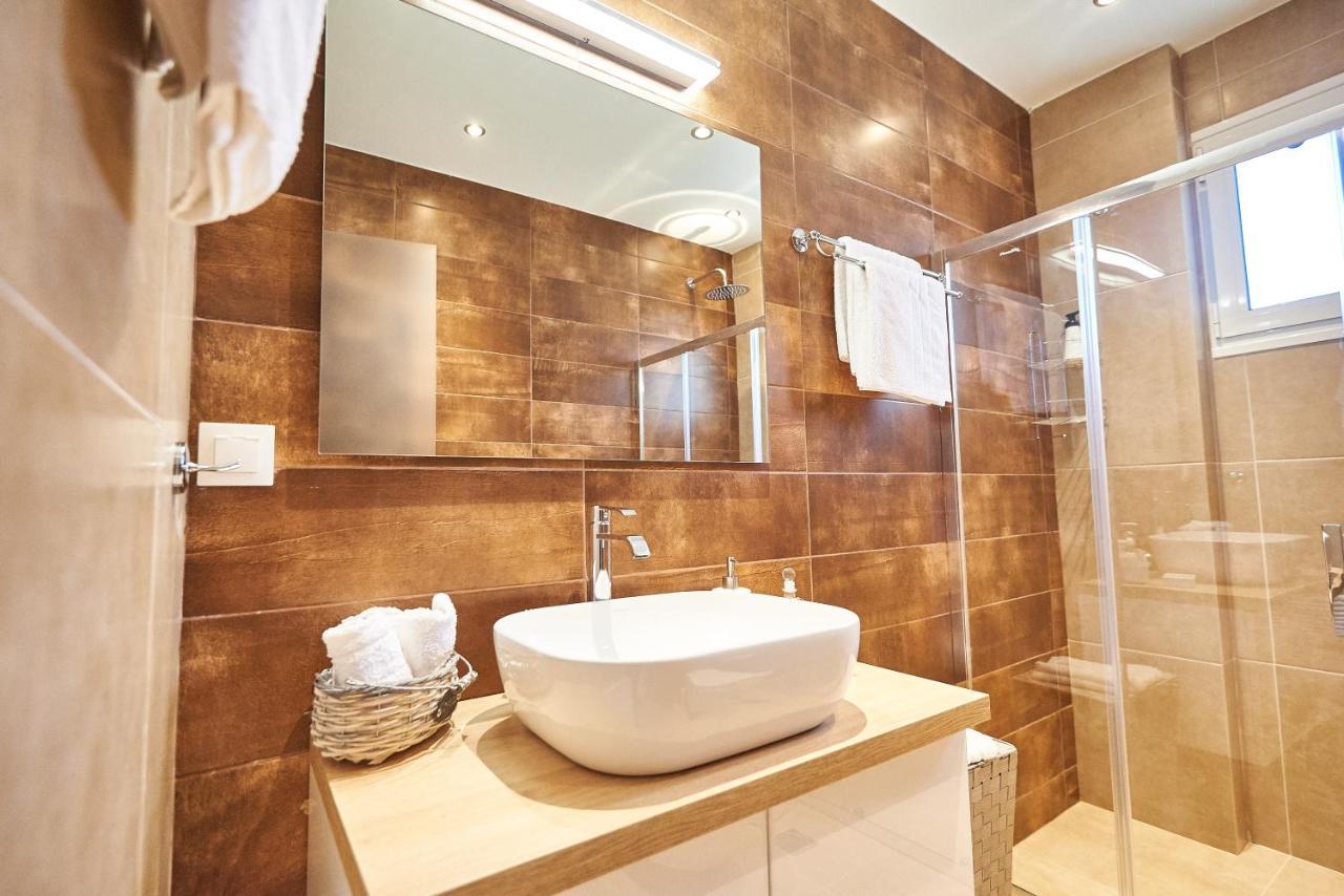The El Greco Spirit Meets The Athenian Luxury Apt1 Exteriör bild